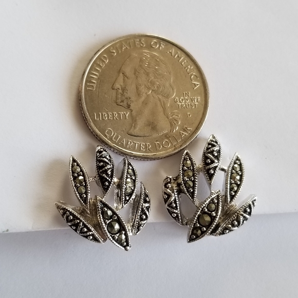 Vintage earrings D'Orlan clip on silver tone spike spiky marcasite - Picture 8 of 12